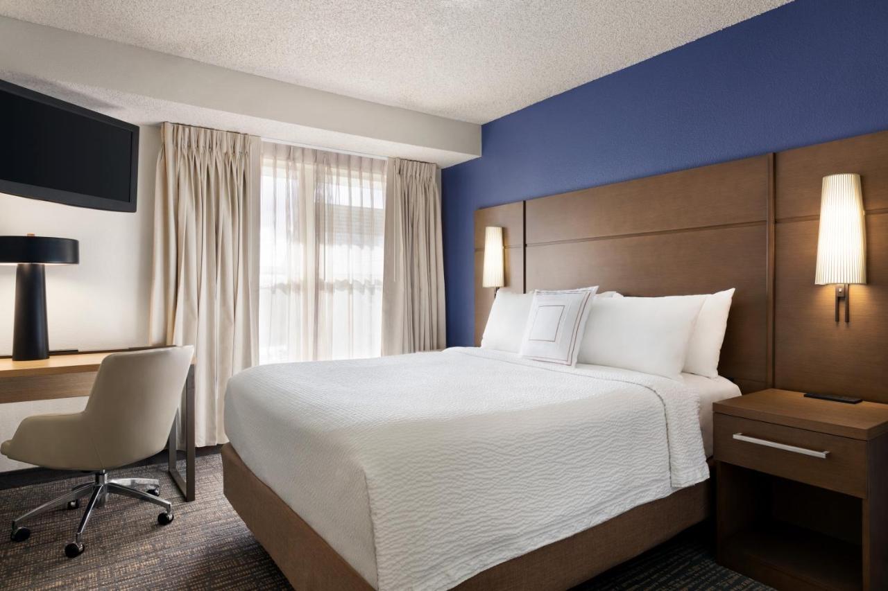 By Marriott Hotel 3*